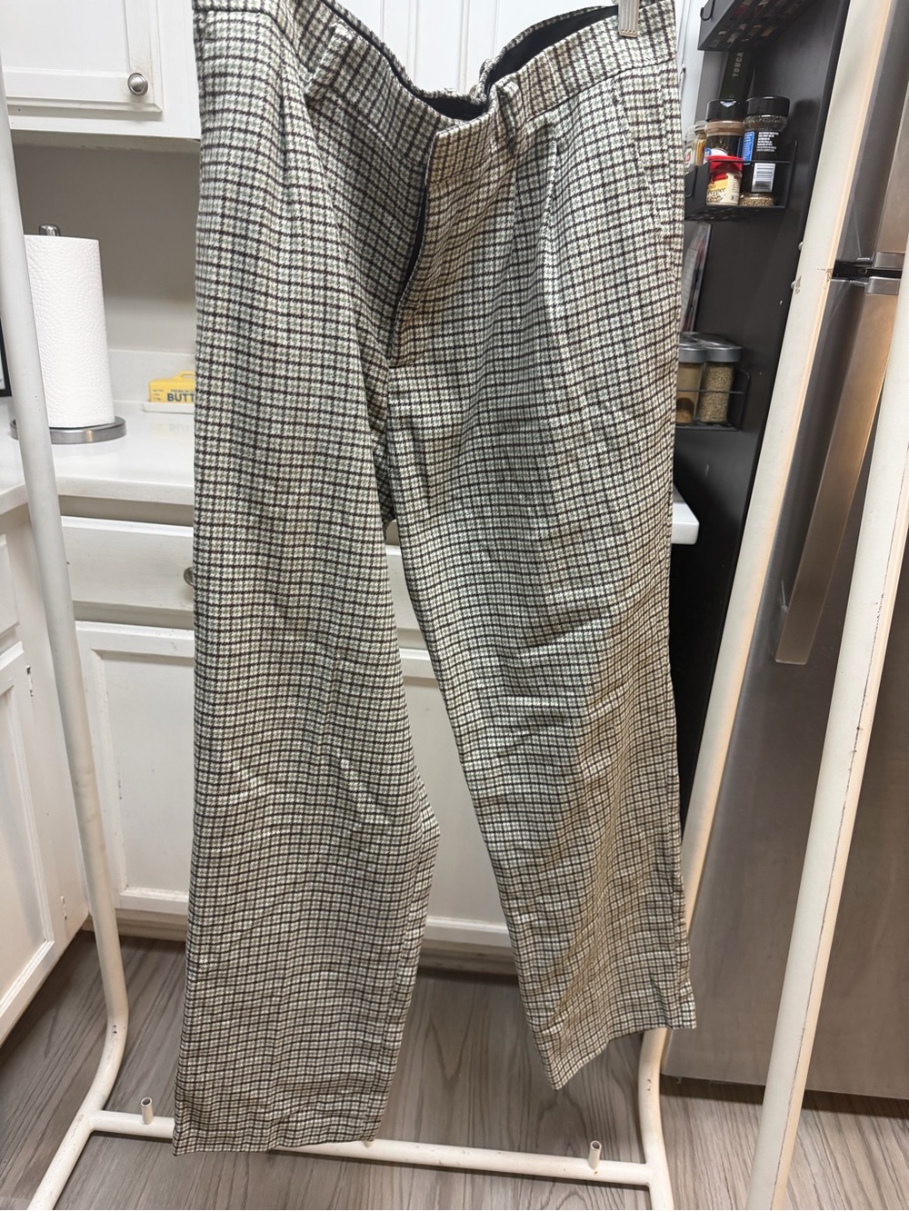 H&M Men's Plaid Dress Pants in Mint and Cream